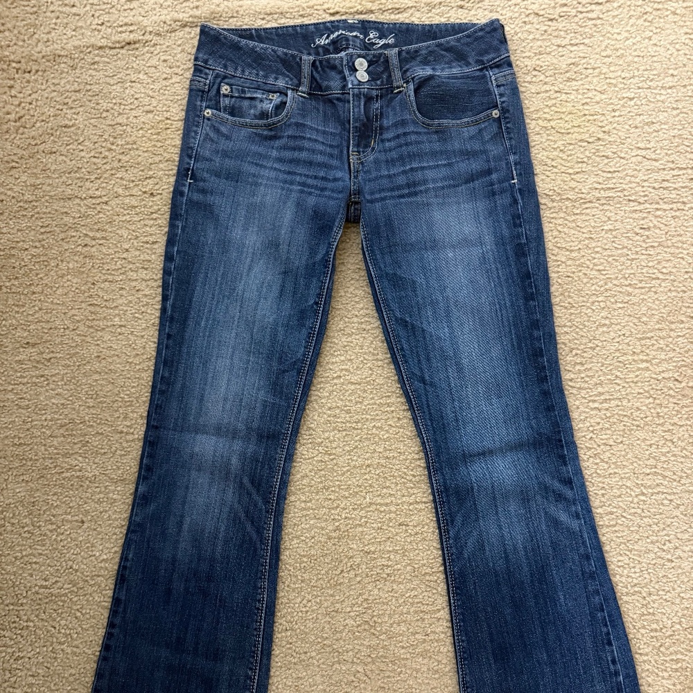 American Eagle Outfitters women’s Artist jeans